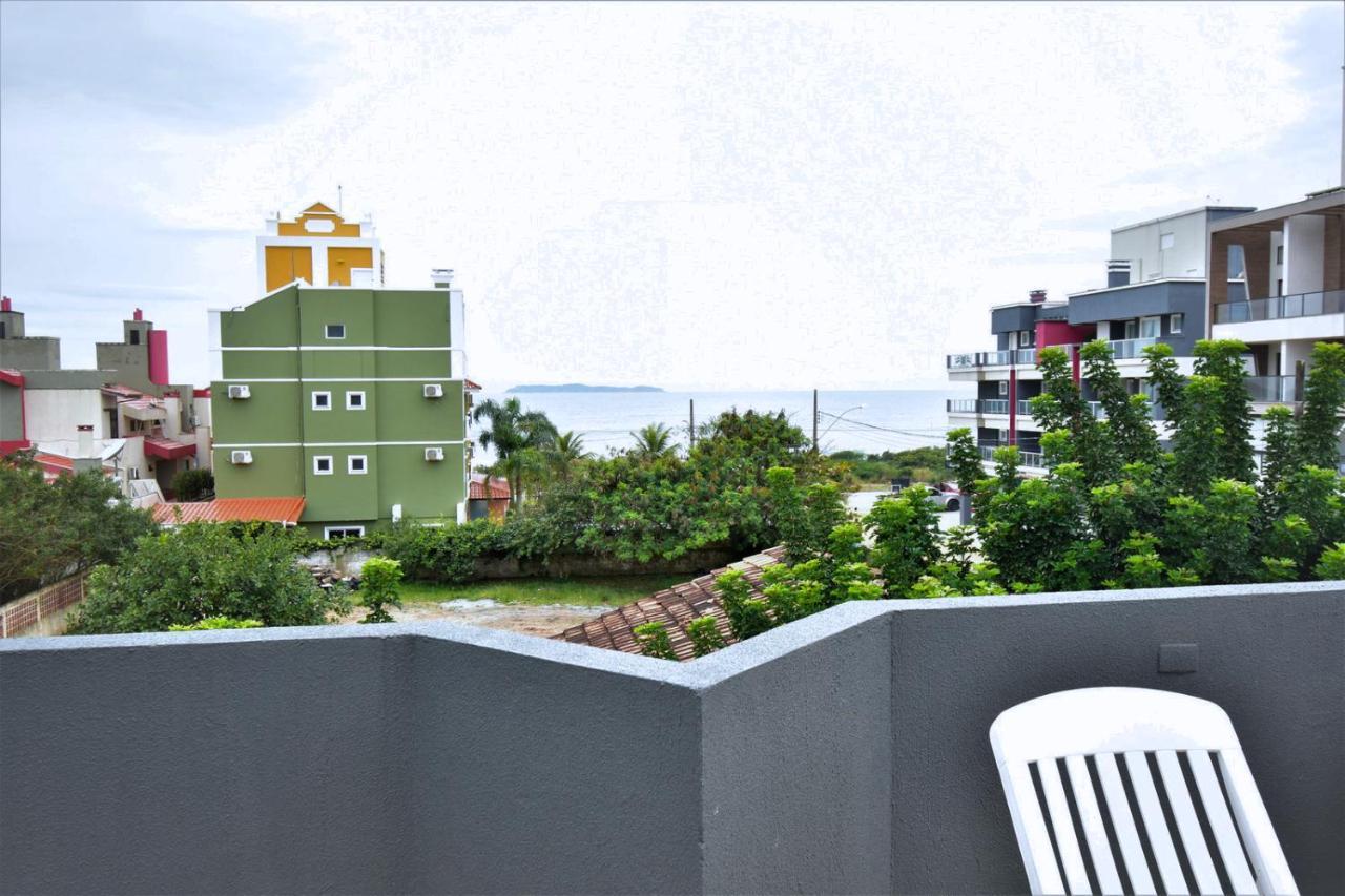 Residencial Melfi 2 Apartamento Com Piscina บอมบินญัส ภายนอก รูปภาพ